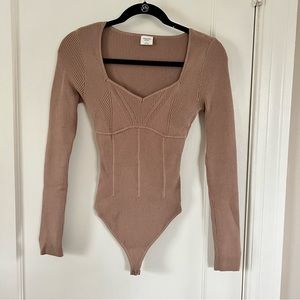 Abercrombie & Fitch Ribbed Long Sleeve Bodysuit - Mauve Taupe